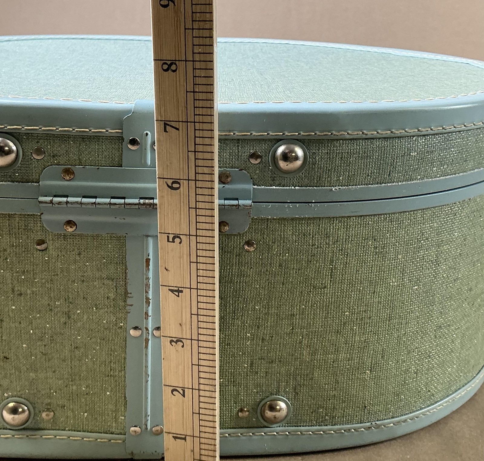 Vintage Royal Traveller Hat Box Green Vinyl Hard Shell Round Suitcase Luggage