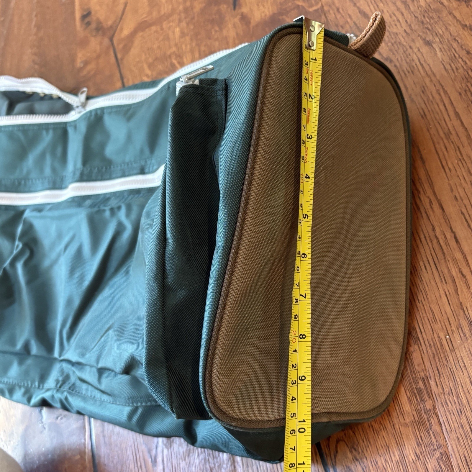 VTG Long Duffle Bag Travel Case Green Outdoor Rugged Pockets Camp Ski Fly Fish