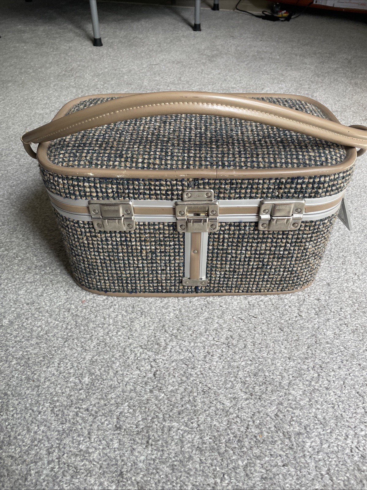 Vintage 60s Train Case Skyway Travel Retro 1960s Tweed Makeup Luggage Combo Lock