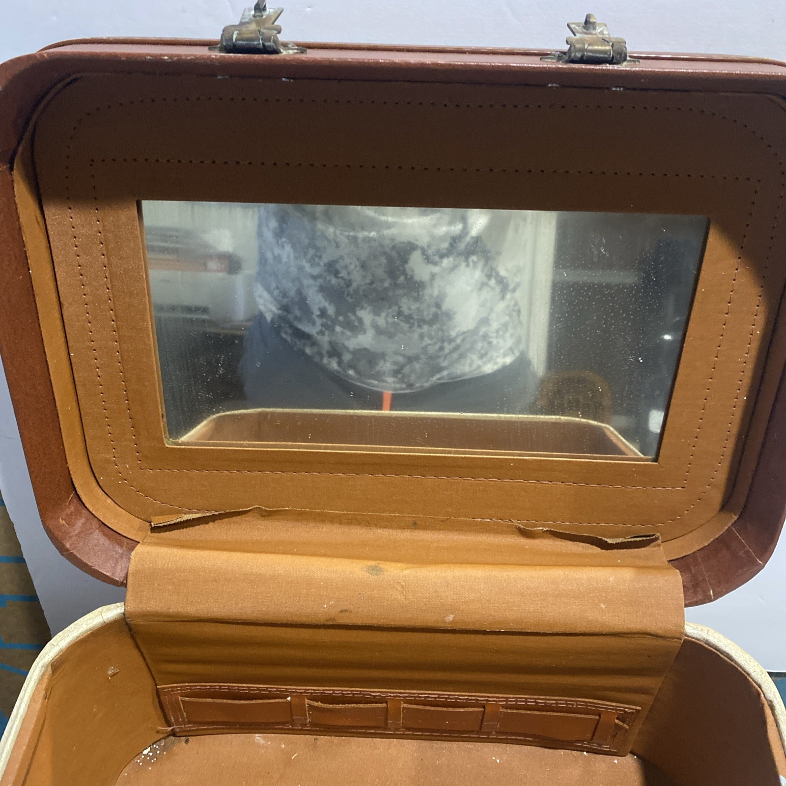 Aeropak Suitcase Vintage Luggage 14” X 10” -Height 8”