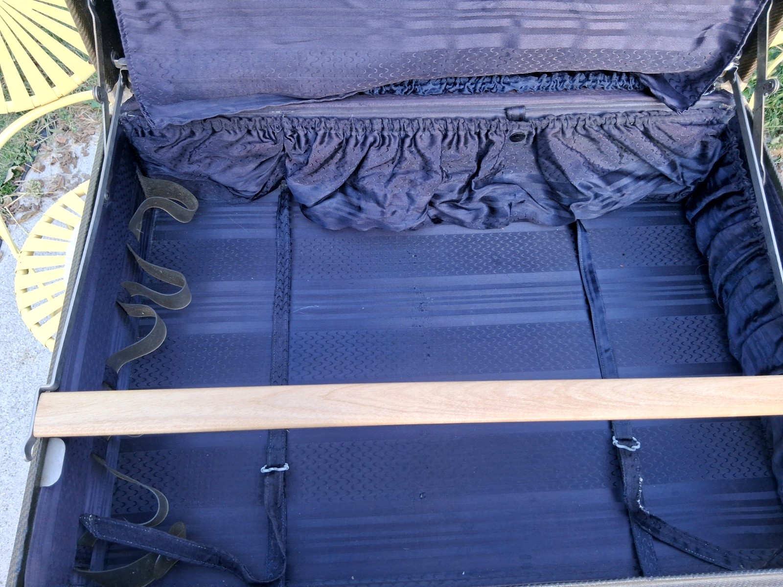 Antique Hartmann Skymate w/Leather Trim Hard Suitcase/Luggage w/Hangers RARE!