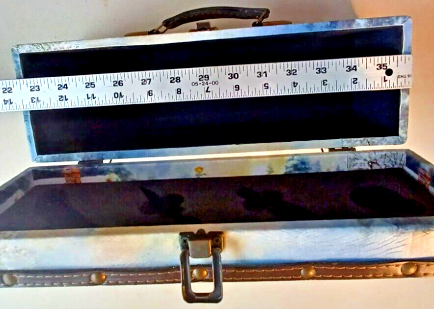 Vtg EC Christmas Theme TRAIN CASE Quality Heavy Latch Container / Storage
