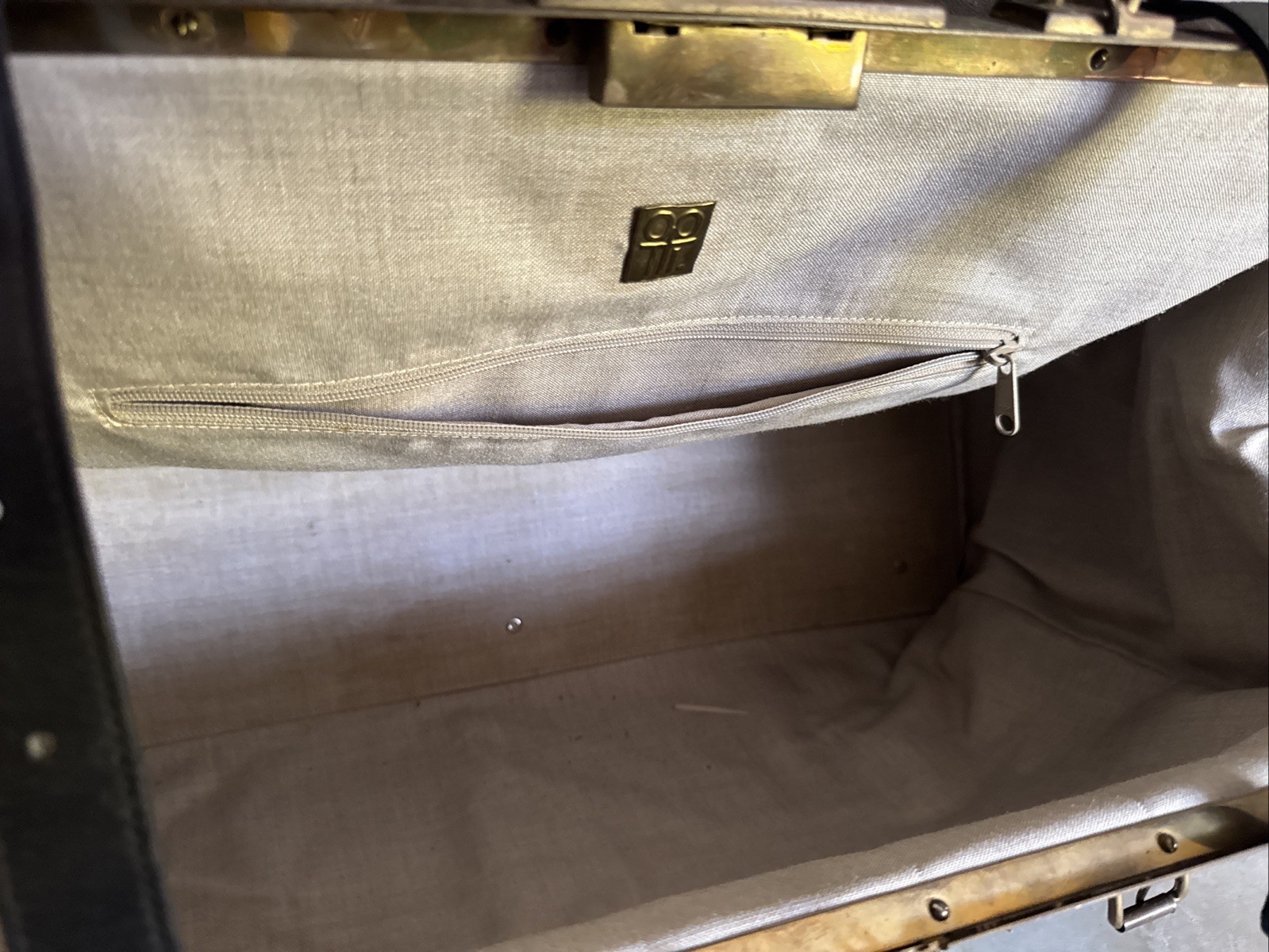 Vintage R & Y Augousti Paris London Travel Bag Duffle Bag Overnight Distressed