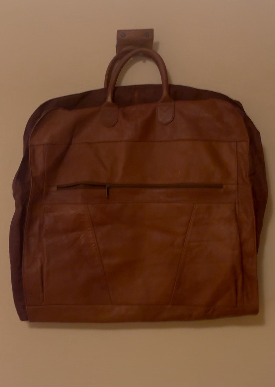 Vintage Land Leather Garment Travel Bag 4 Hangers Travel in Style