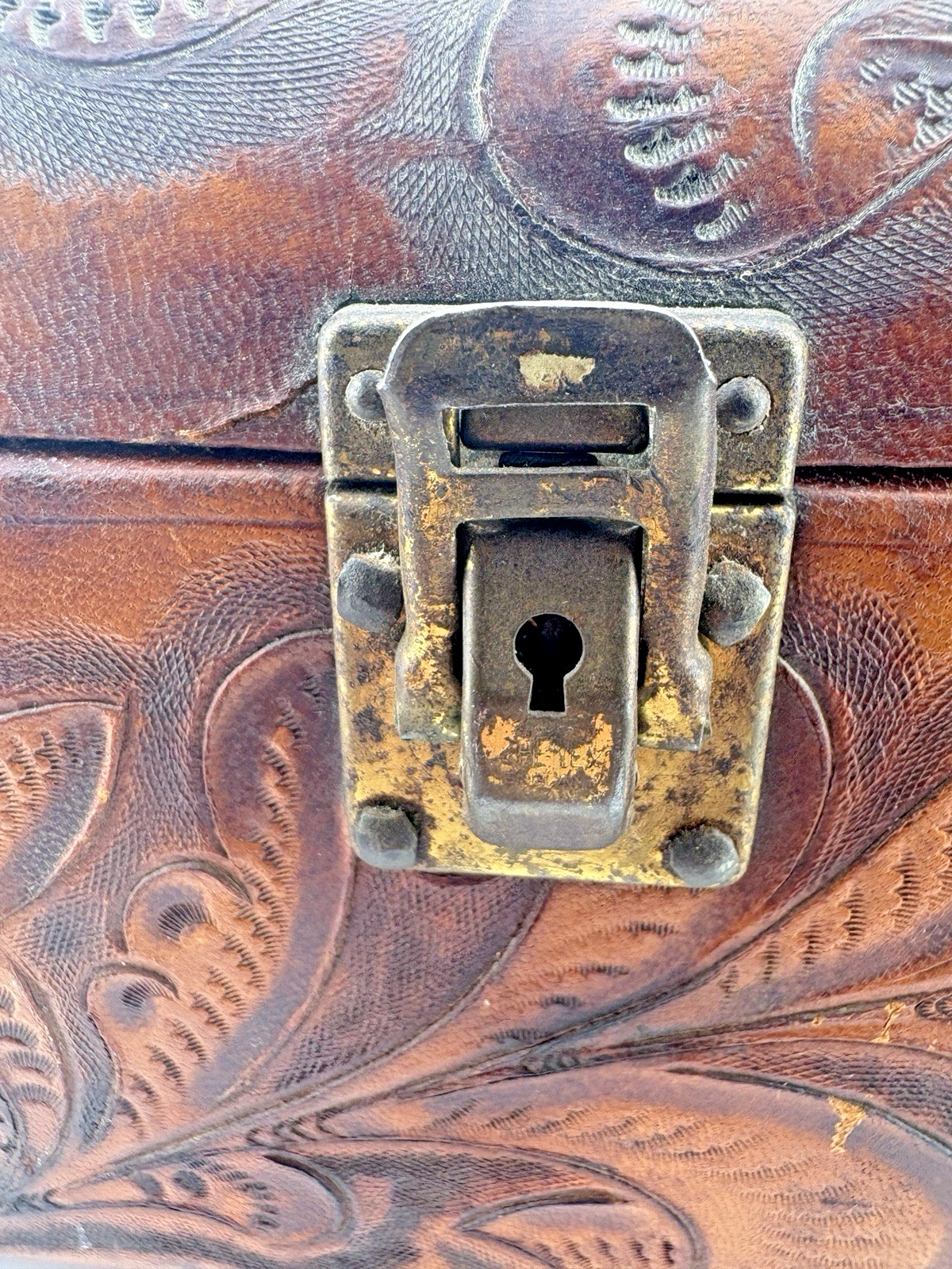 Vintage Hand Tooled Floral Leather Train Case Brass Hardware by Flores’ Mexico