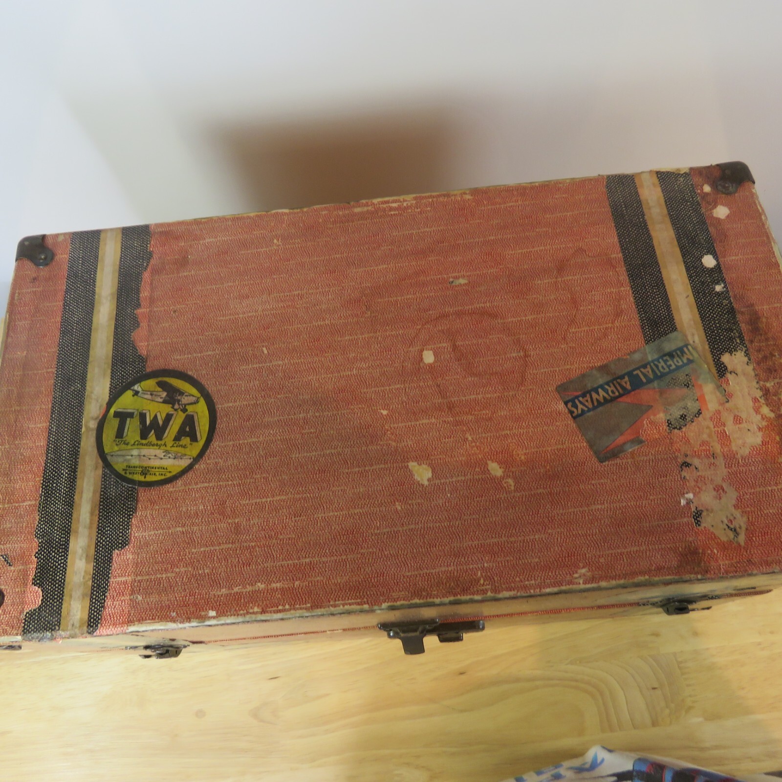 Vintage Cardboard Travel Suitcase Trunk Airline Labels Stickers 1950s 18×10 TWA