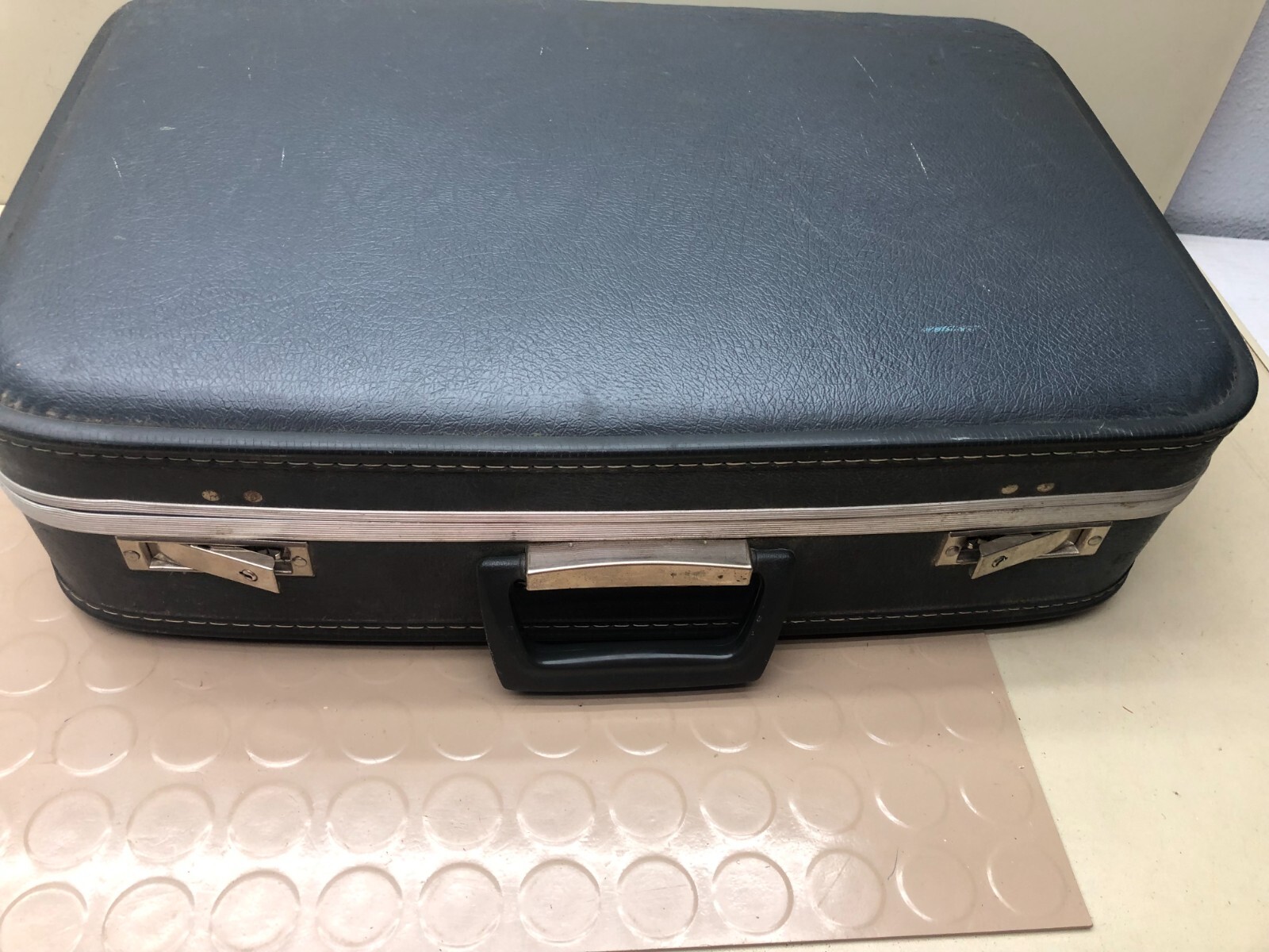 Vintage MCM Suitcase Luggage Hard Sided Locking – No Key A