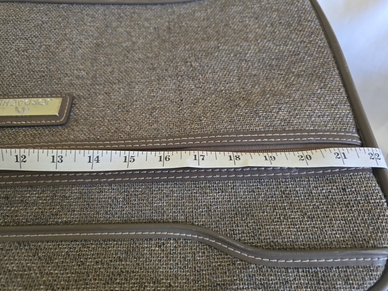 Vintage Jordage Travel Tweed Suitcase 22x14x7″