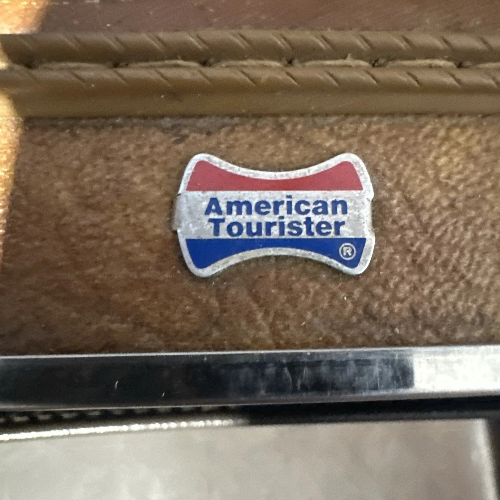 Vintage 70s/80s American Tourister 19 In. Cosmopolitan Attaché Case Suitcase USA