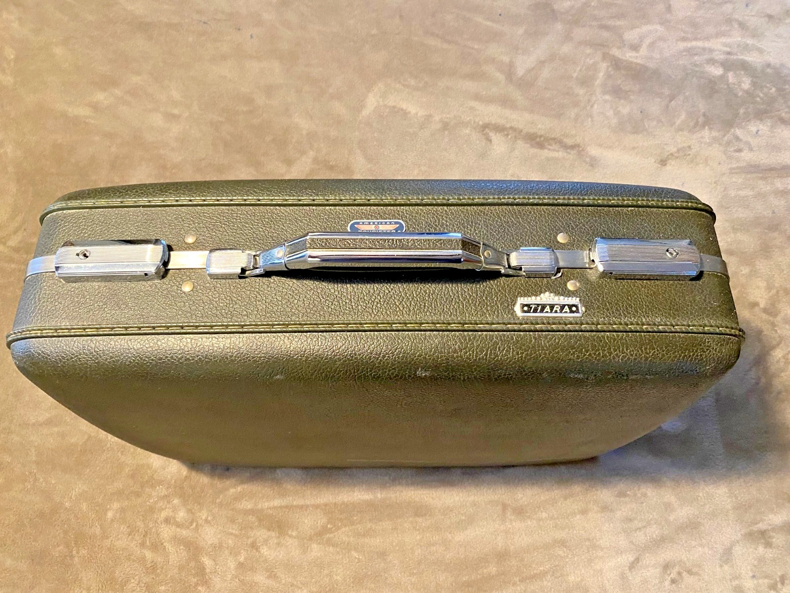 Vintage 1950s – 60s AMERICAN TOURISTER Hard Shell Suitcase GREEN Luggage MCM era