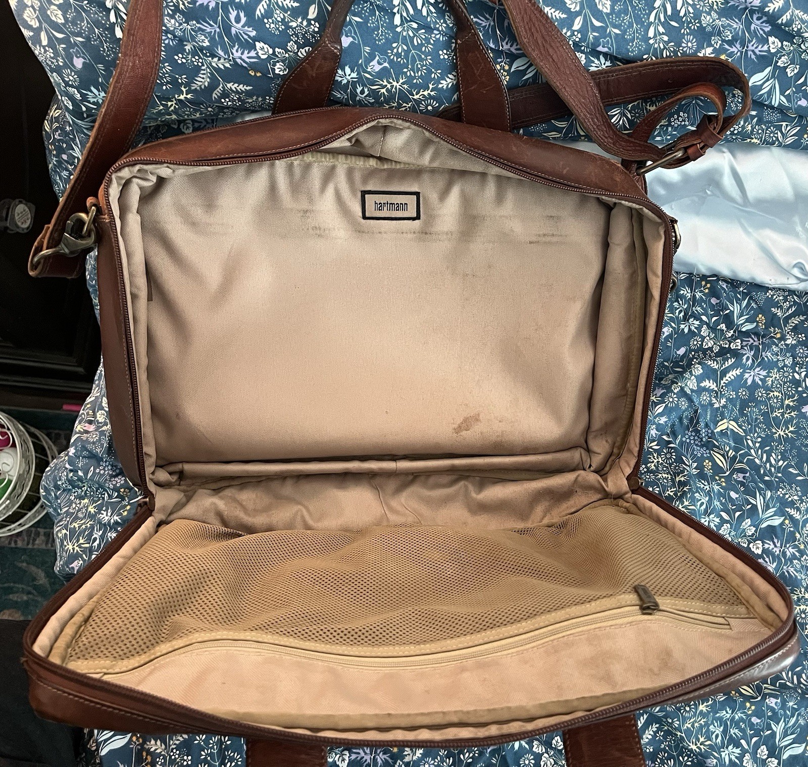 Hartmann Reserve Brown Leather Expandable Briefcase Messenger Bag