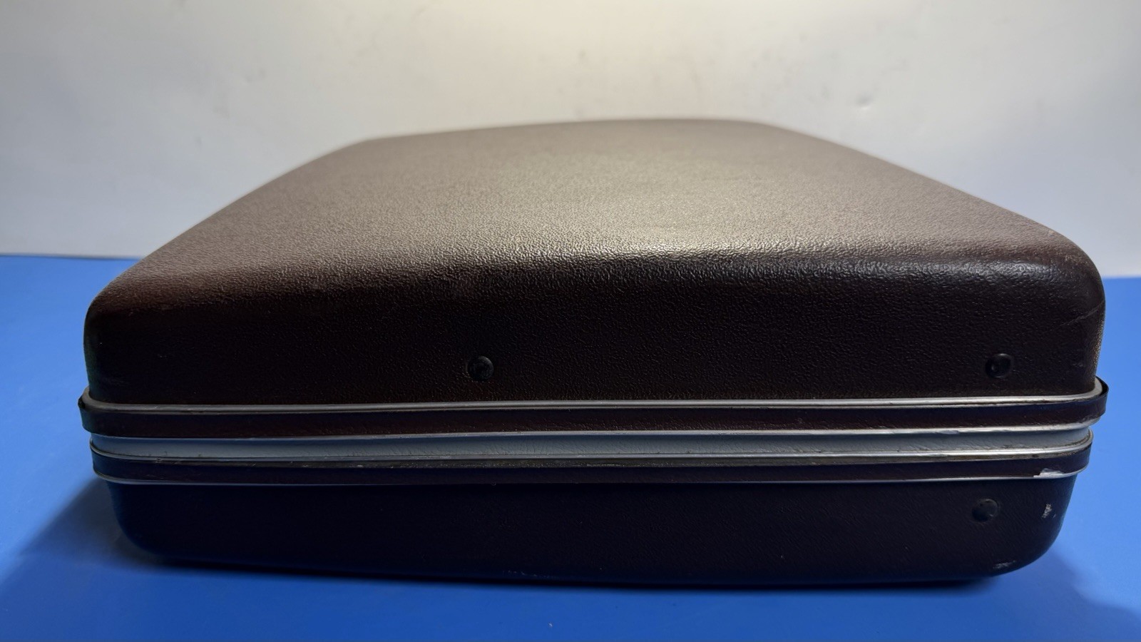 Vintage American Tourister Hard-Shell Briefcase Attache Case Brown – No Key