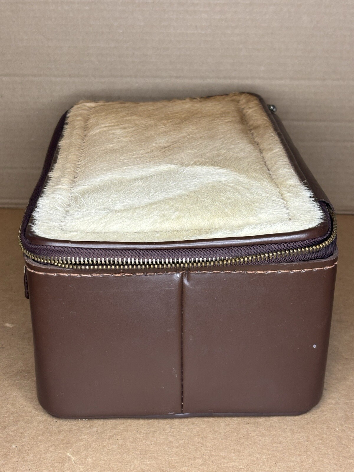 Talabarteria Travel Case Cow Hide Made in Mexico Vintage Retro Look Unique Piece