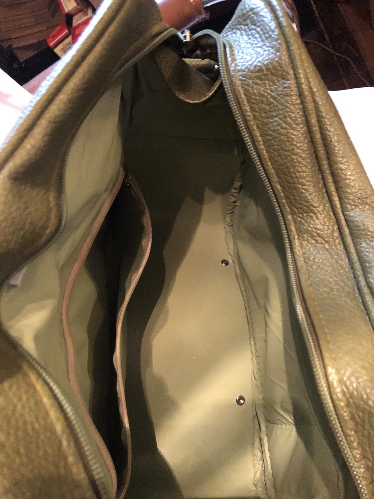 Vintage Royal Traveller Medalist Shoulder Tote Bag Luggage Avocado Green