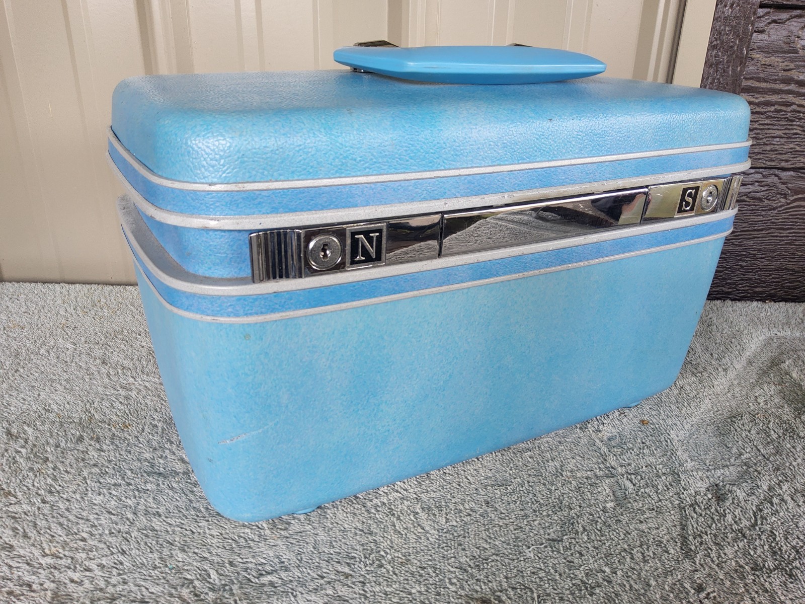 Vintage Retro Samsonite Silhouette Train Makeup case Luggage Trays No Key Blue
