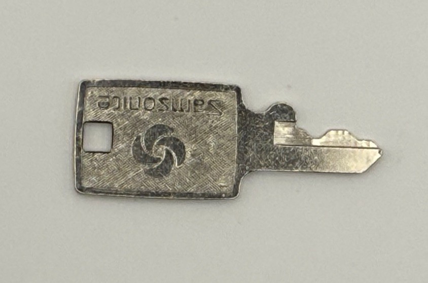 Vintage Original Samsonite Luggage 170S Silver Key Replacement 170 S