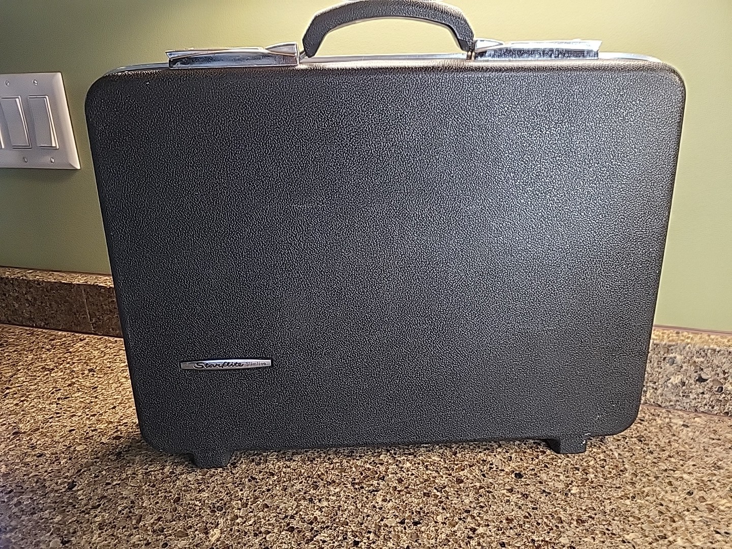STARFLITE Slimline Black Briefcase US Government Issue–NO Key