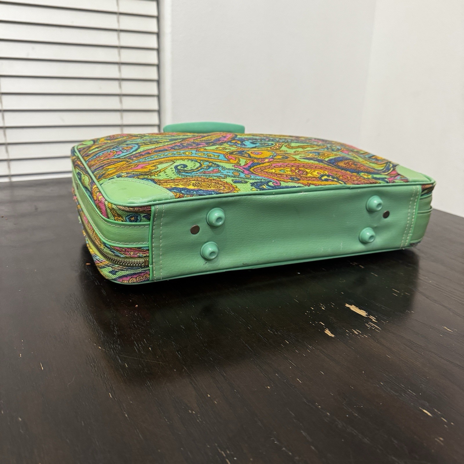 Rare Bantam Travelware Child Suitcase vibrant psychedelic Paisley 1960-70s Mint