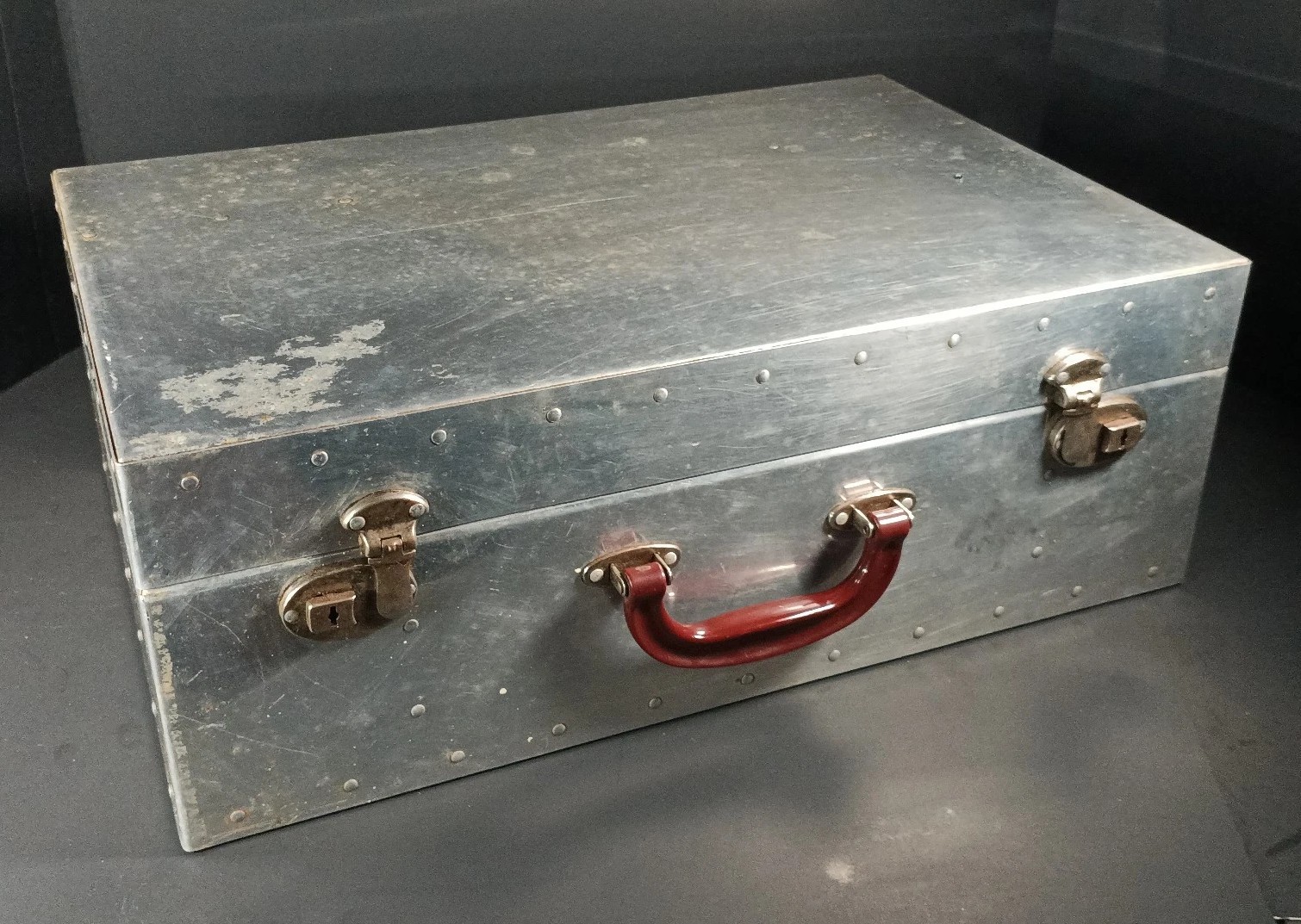 Vintage 40s Aluminum Suitcase 3 Compartment Storage Box Brown Bakelite Handle