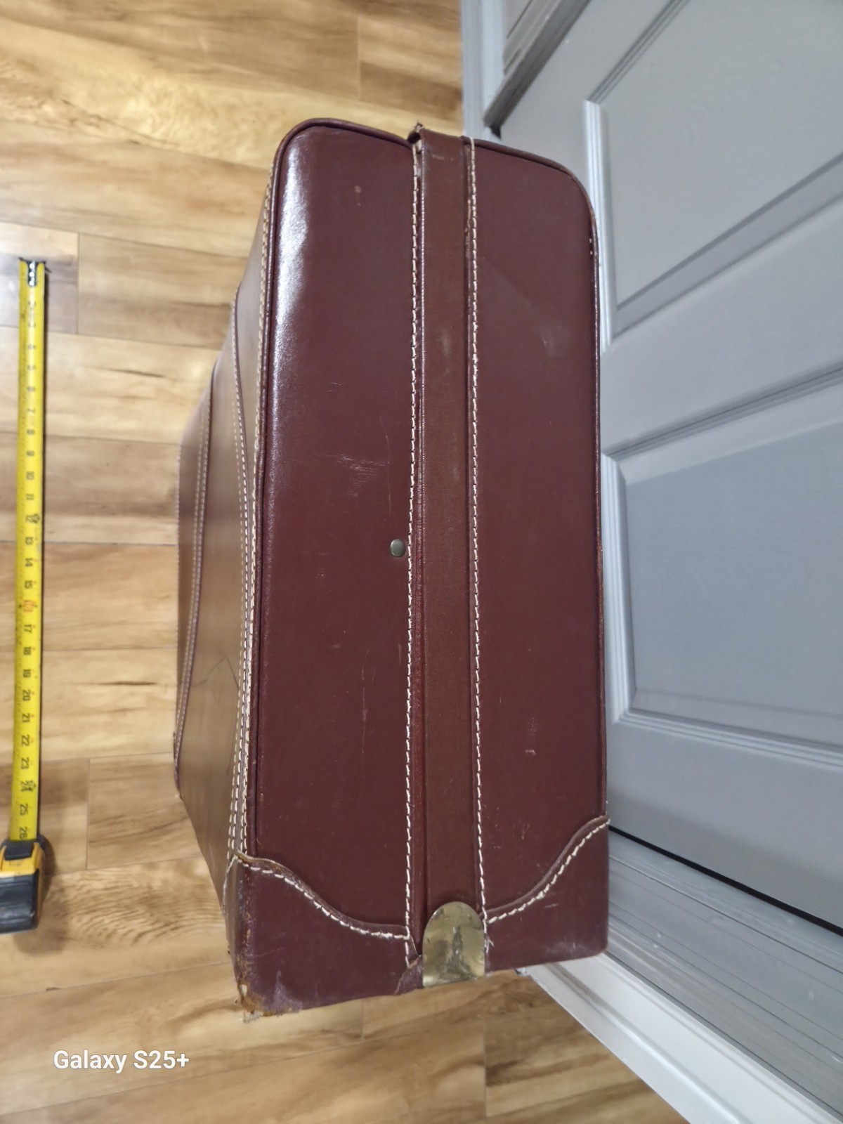 Hand Made Previously US Navy Veteran Owned Vintage 1930s Luggage Cow Leather.