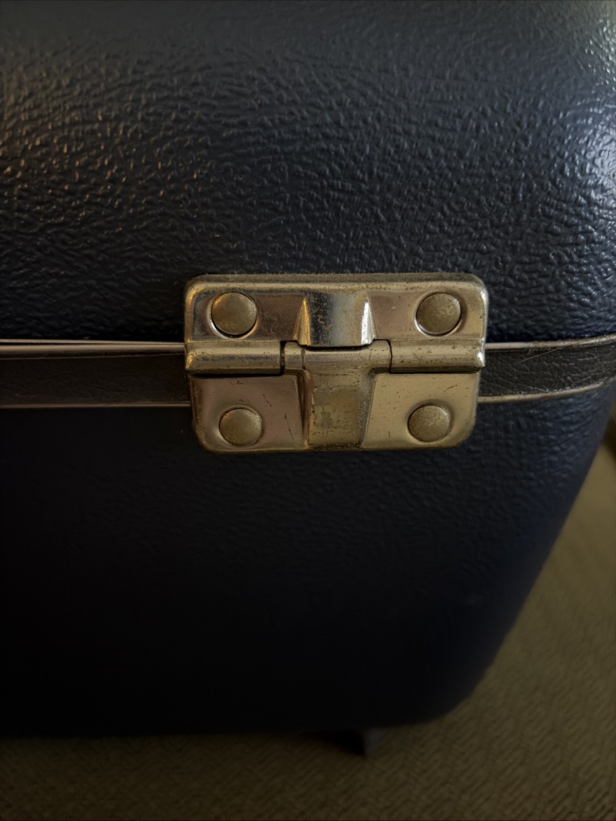 American Tourister Vintage Blue Hard Vanity Case Mirror Lock Key Compartments