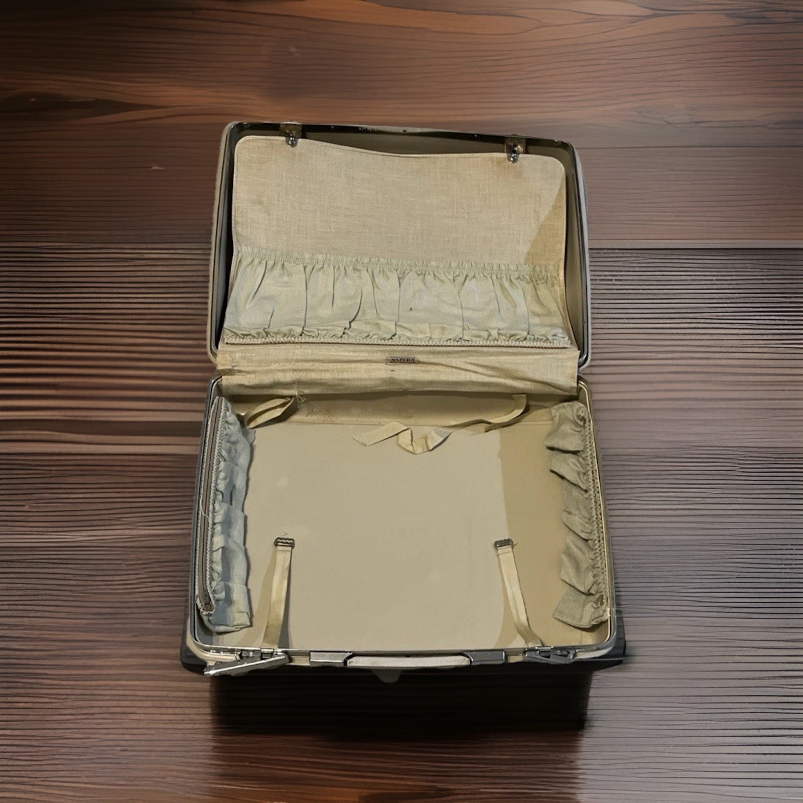 Samsonite Vintage 1950 Luggage Suitcase World Traveler White Cream Swirl