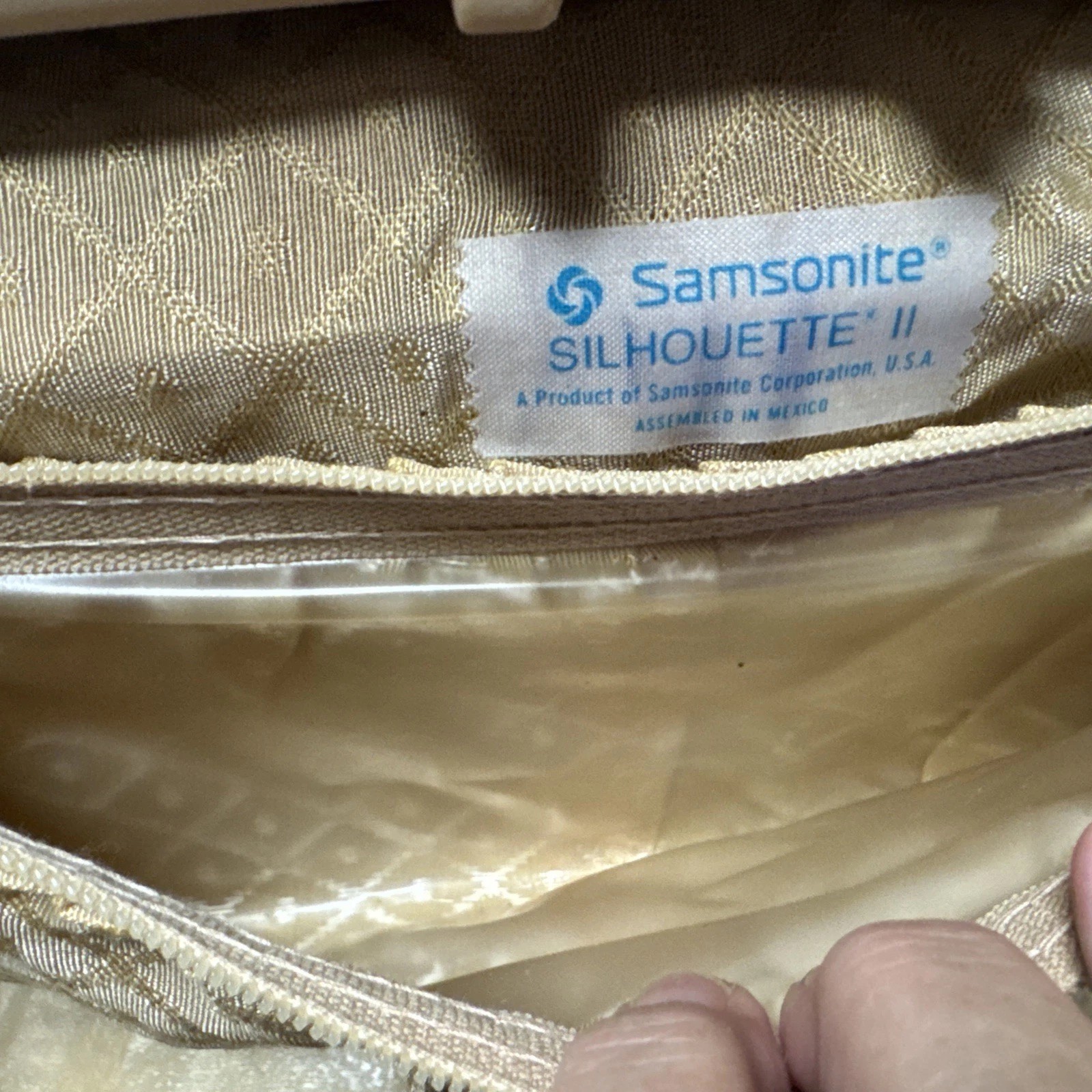 Vintage Samsonite Profile Off White Train Case Makeup Luggage & Mirror