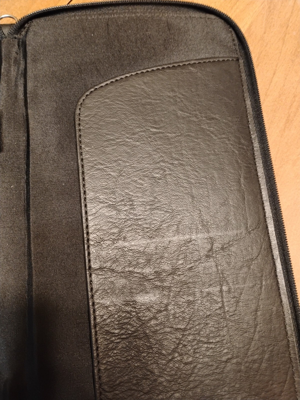 Vintage Delta Vacations Travel Case Black Leather Zipper Close Unique USA Nice