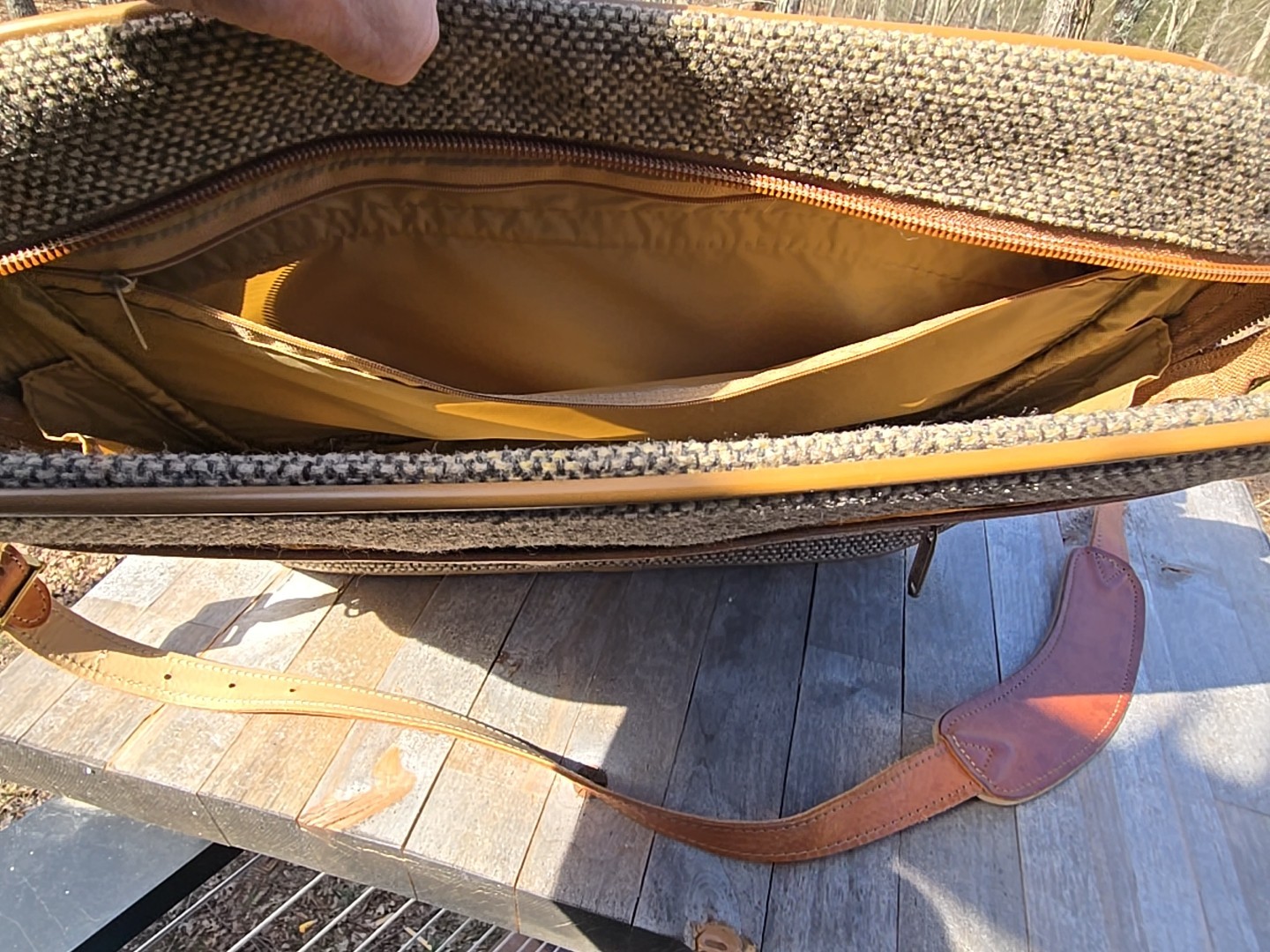 Vintage Hartmann Luggage Tweed & Leather Travel Shoulder Messenger Bag Carry On