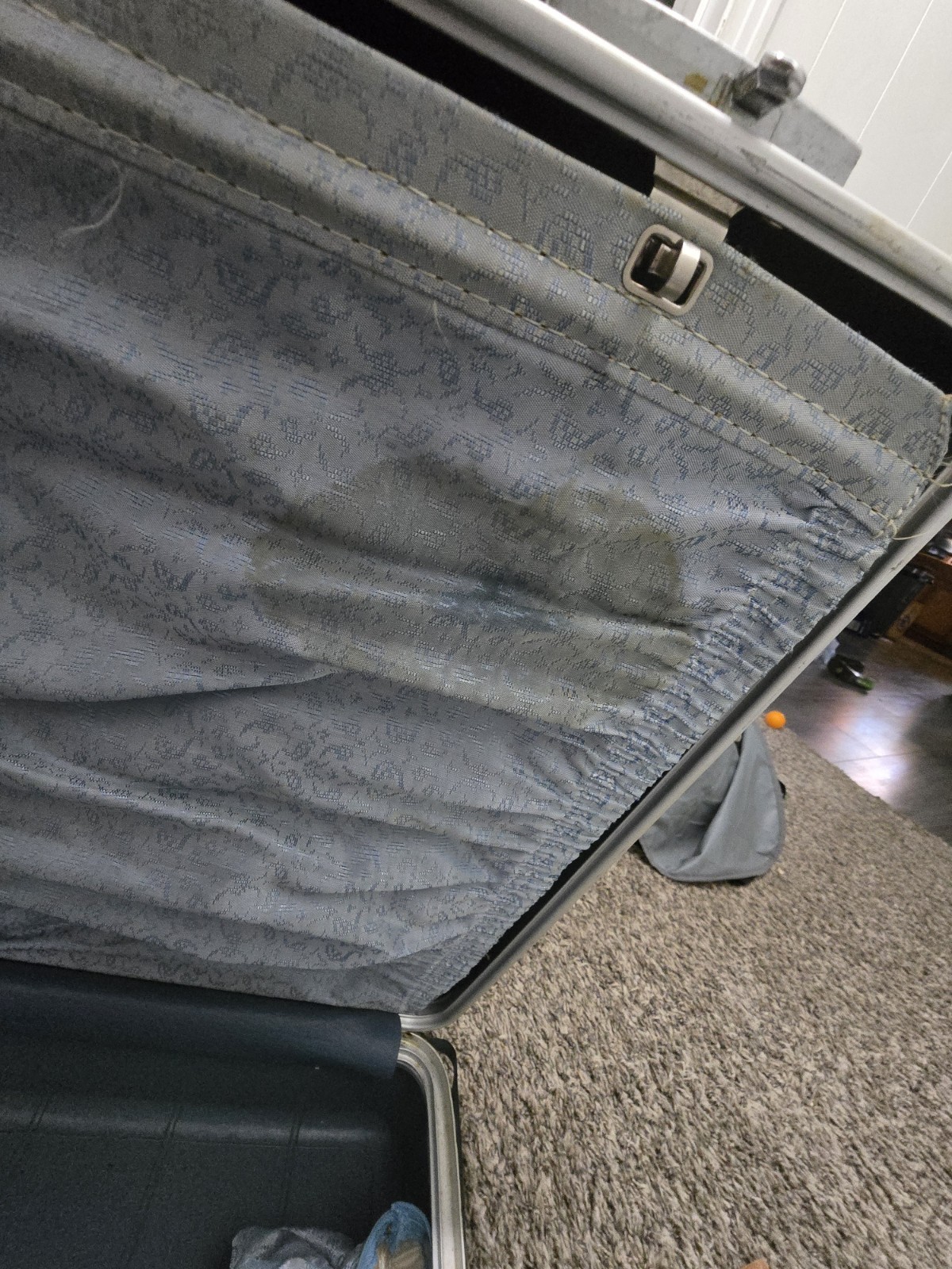 Vintage Sears Forecast Suitcase Gray – Hard Case Luggage 20″ No Key