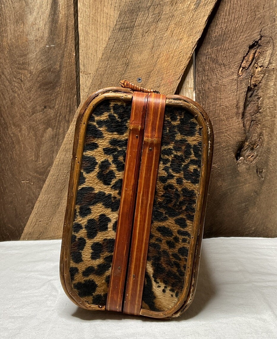Vtg 1960’s Leopard Face Print Train Suitcase Purse Bamboo Trimmed