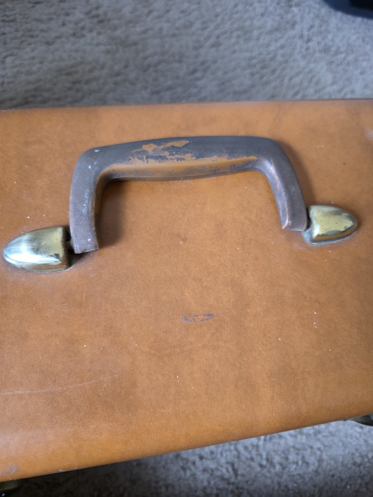 Vintage Samsonite Train Luggage W/Key Style 4612