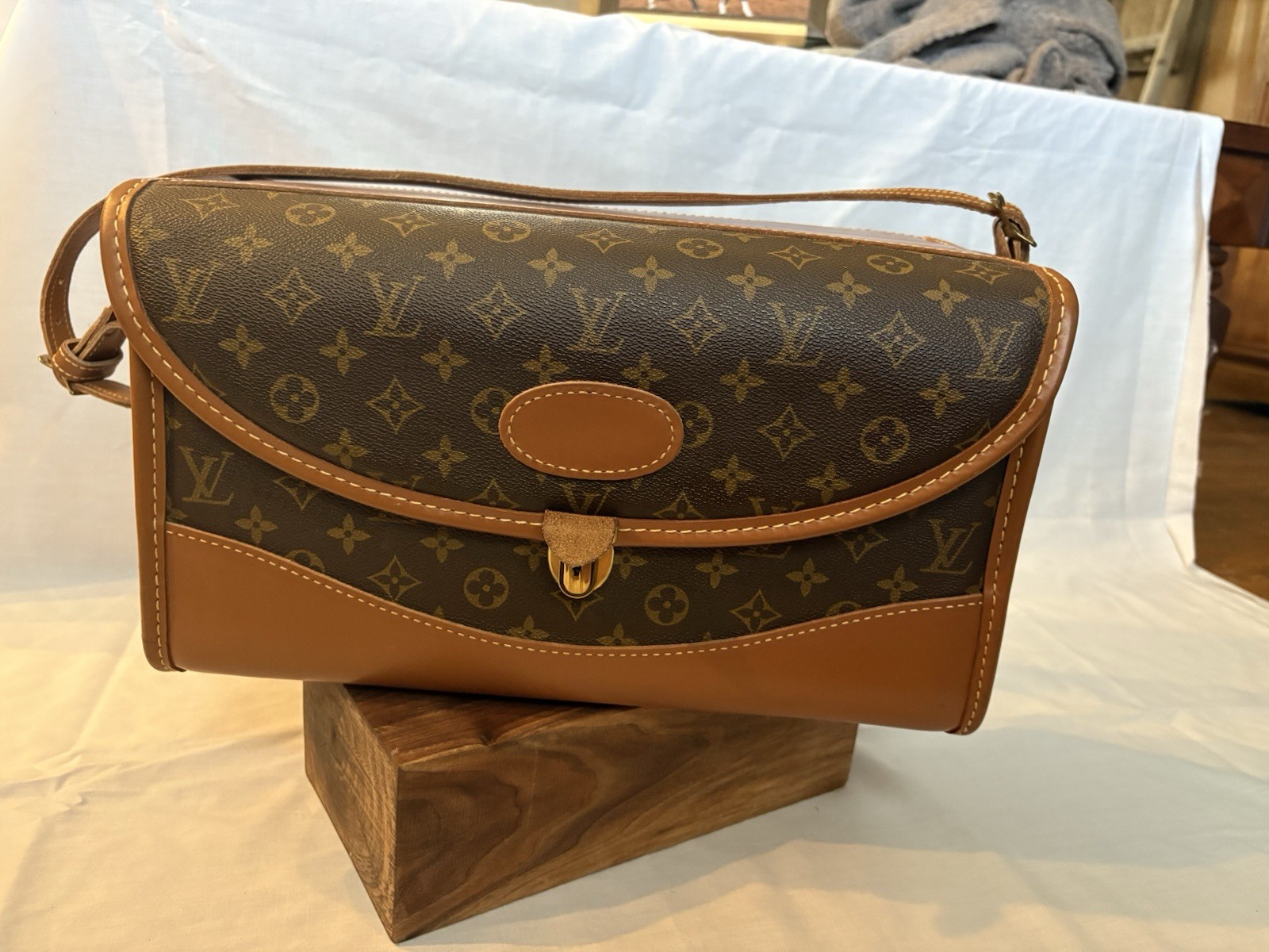 Rare Vintage LOUIS VUITTON Train Case Keepall Carry On Luxury Designer Luggage