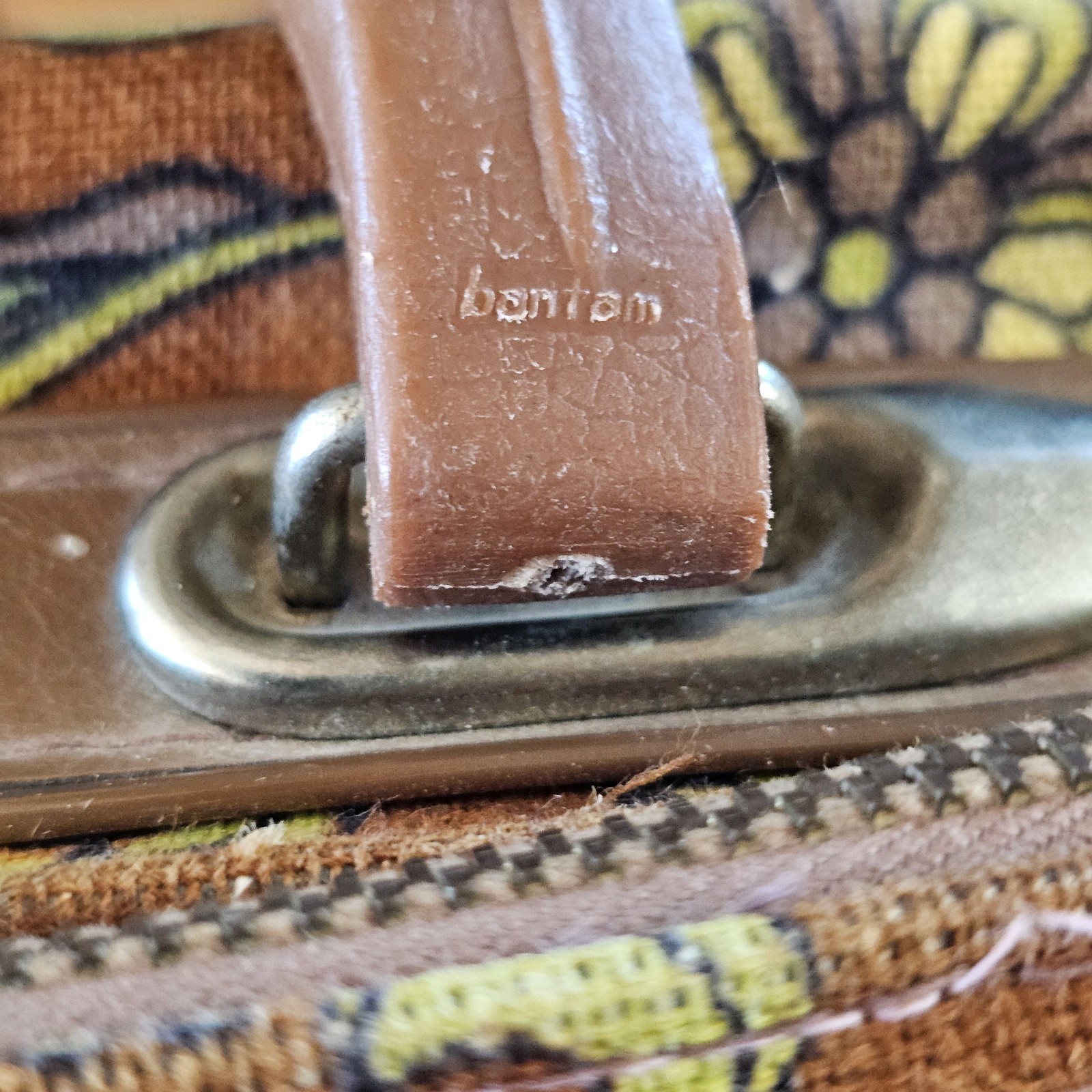 Vintage Bantam Retro Carry on Suitcase Travelbag Brown
