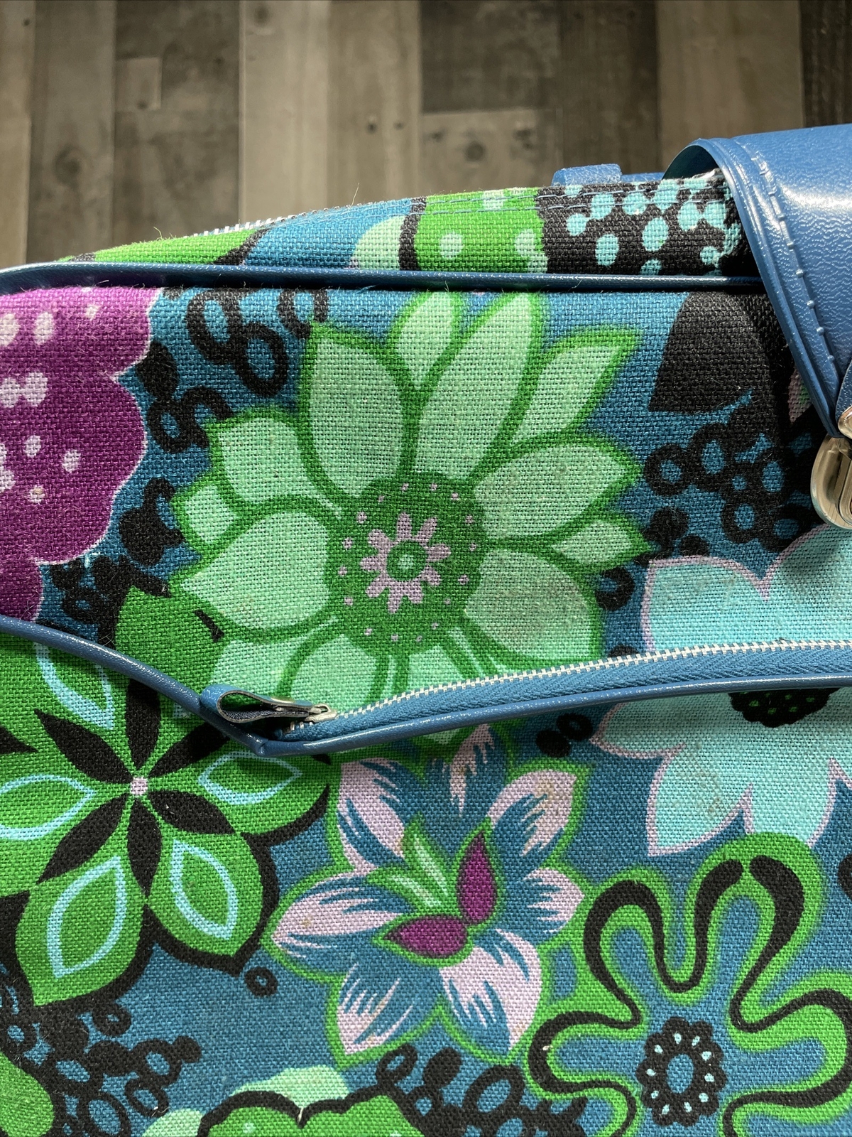 Vintage Retro Mod Floral Carry on Suitcase travel case Blue Purple Green Japan