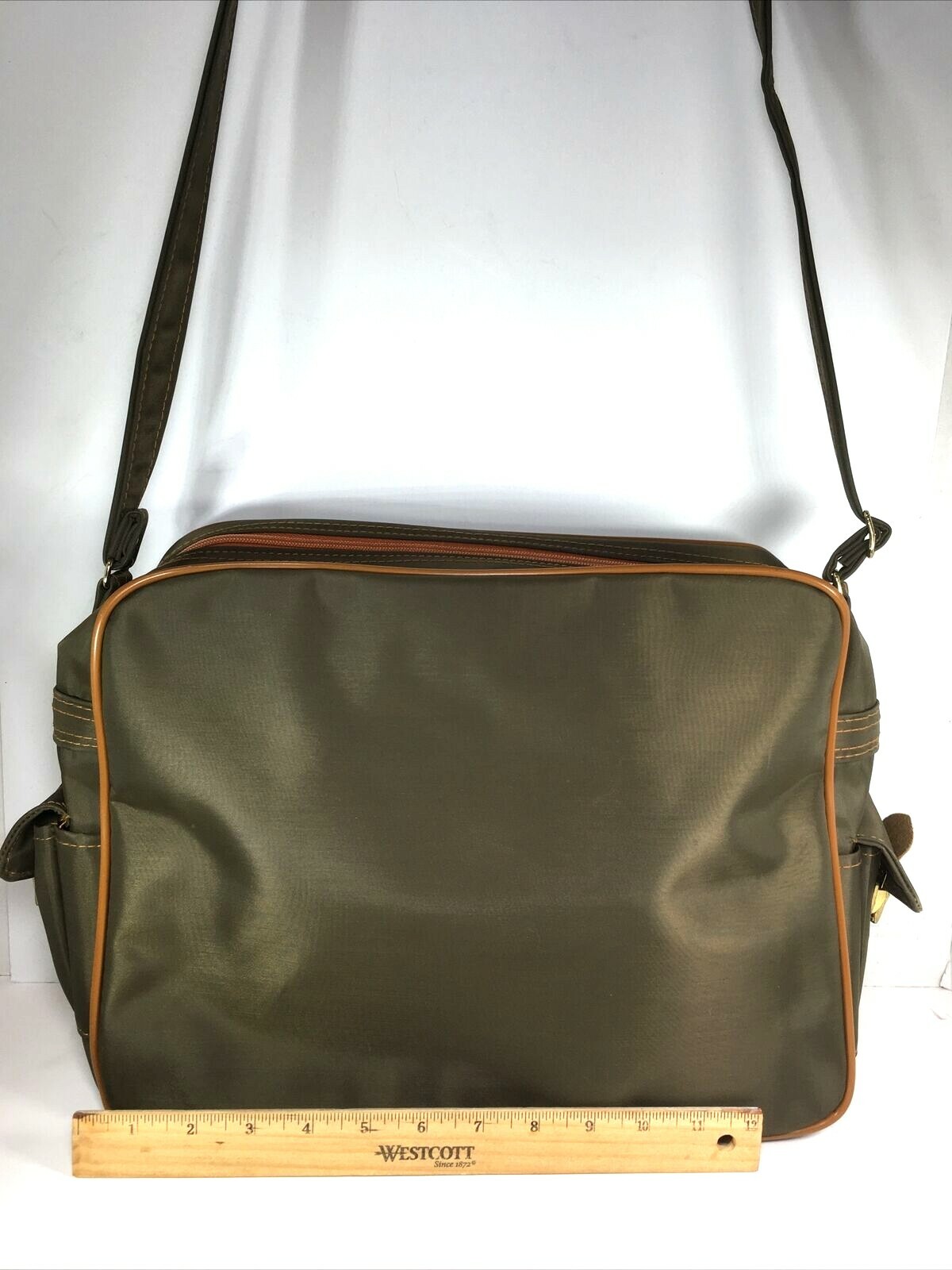 Mr Roberts RARE Vtg Olive Green Carry On Travel Bag w/ Green Red “Status Stripe”