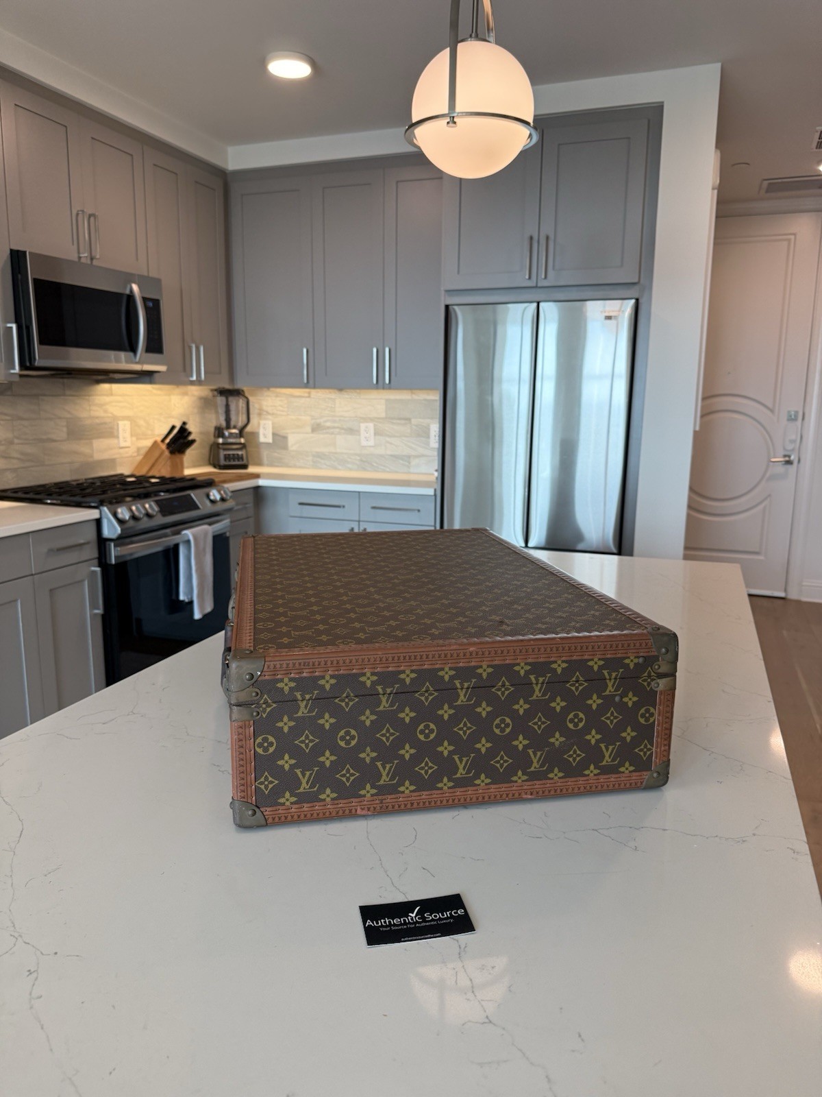 Louis Vuitton Bisten 65 Trunk – Rare Vintage Monogram LV Trunk, Collectible