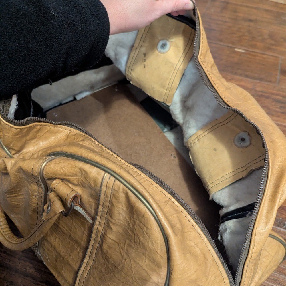 Tan Vinyl Vintage 1980 Duffle Bag will Talon Zippers