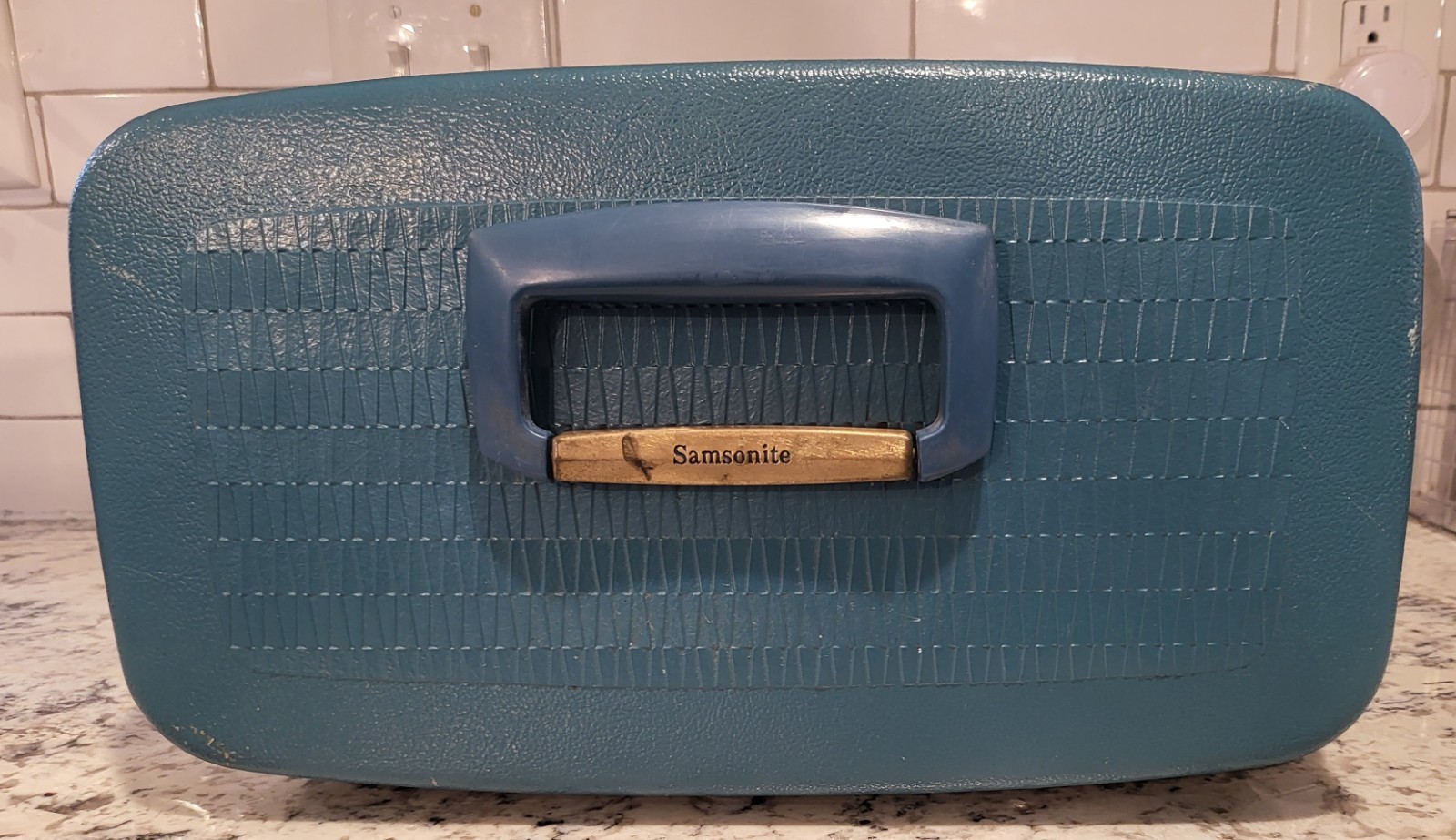 VINTAGE SAMSONITE Travel/Train Makeup Hard Case Turquoise circa early 1970’s