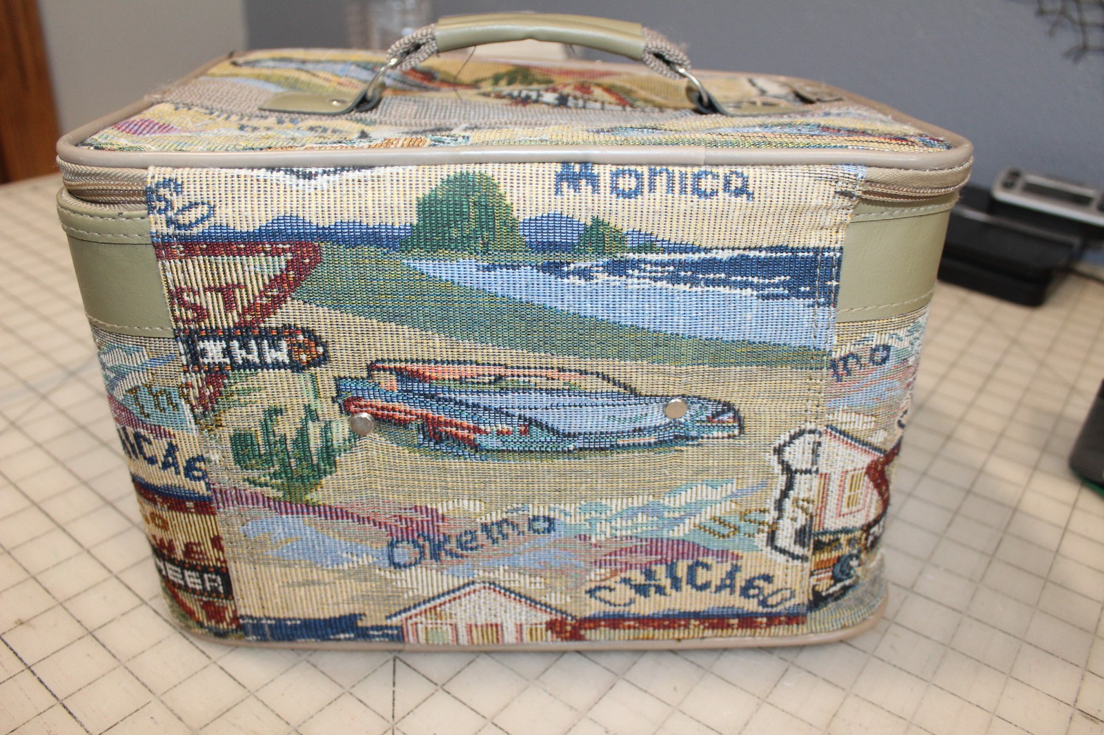 VTG Pioneer Express Route 66 Tapestry Travel Makeup Hard Suit Case/Bag W/Mirror