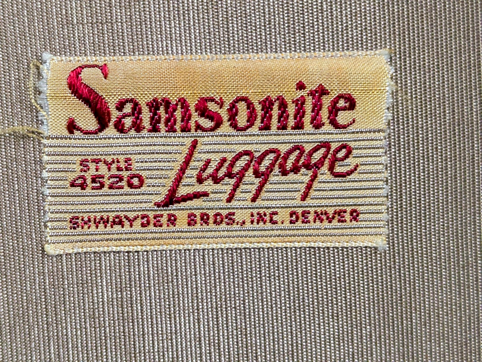 Vintage Samsonite Round Hat Box Suitcase 4520 Marbled Ivory Beige Swirl No Key