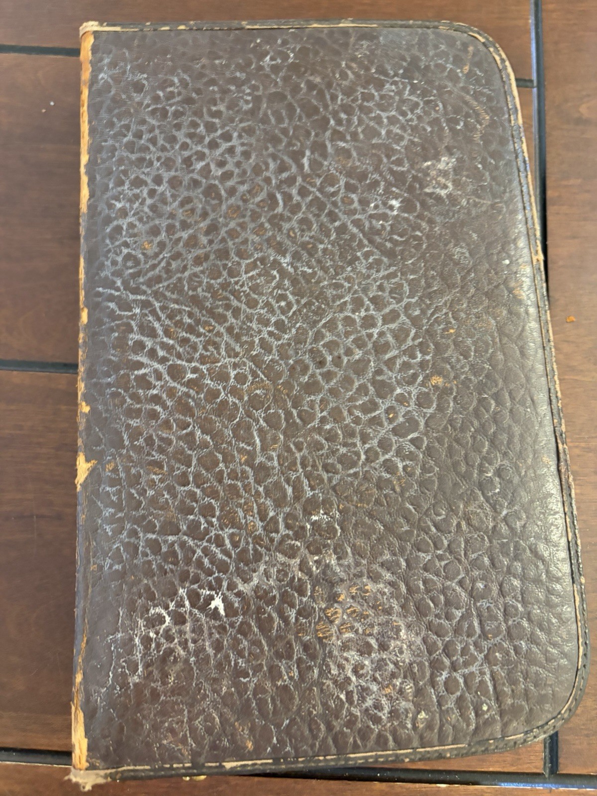 Vintage Men’s Leather Travel Toiletry Grooming Kit In Zippered Leather Case *