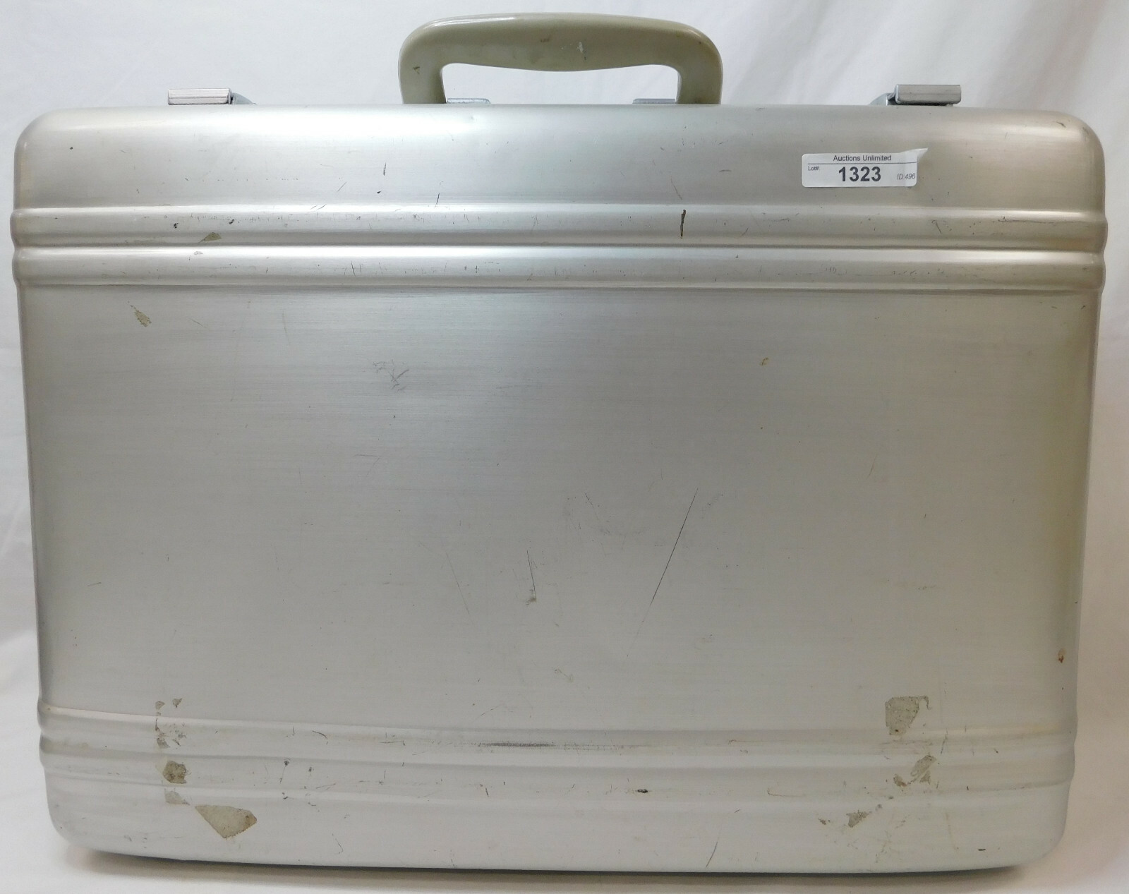 227/1323 Aluminum Suitcase ~ 18″x13″x5″
