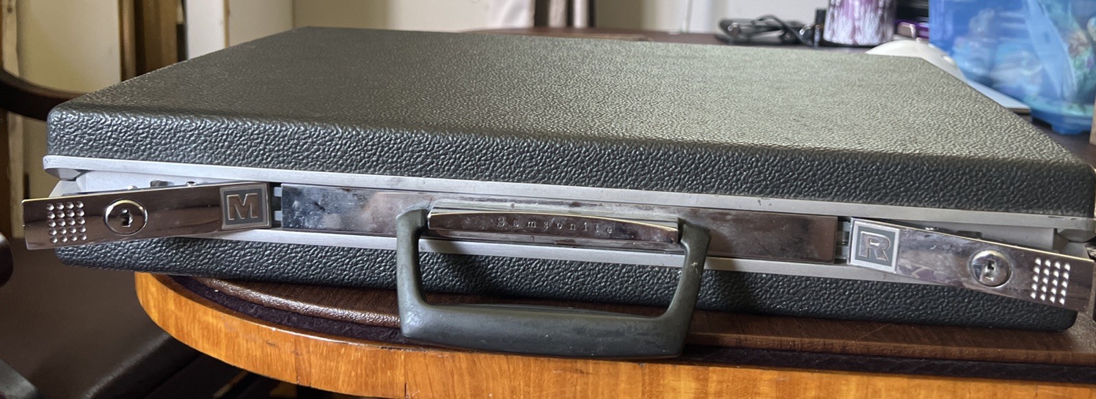 VINTAGE SAMSONITE CLASSIC 100 HARD BRIEFCASE BLACK COMBINATION BLACK UNLOCKED