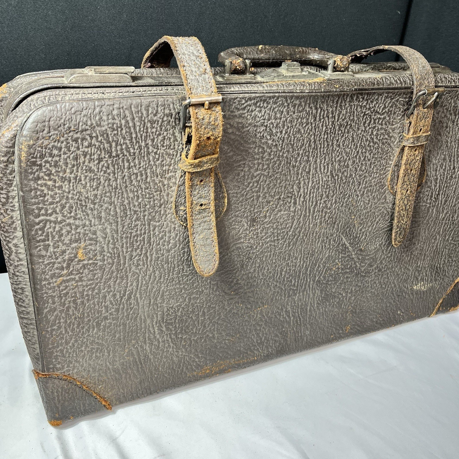 Black Leather Travel Suitcase Straps Handle Corners Plaid Interior 1920s
