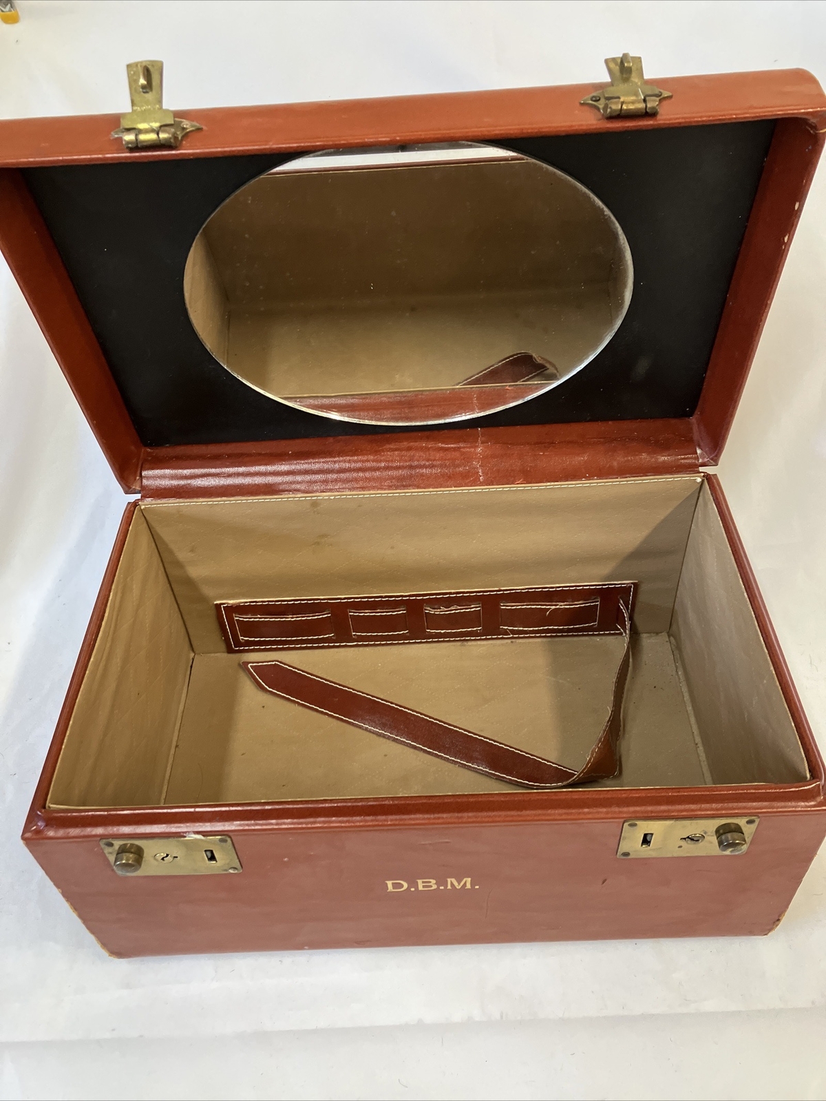 VTG Leather & Wood Travel/Storage Case w/mirror initials spell DBM 14×8.5×7 G