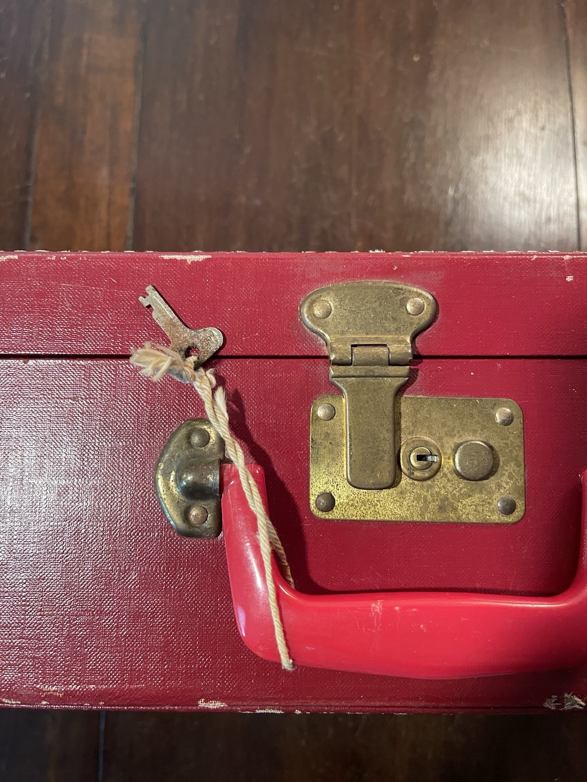 Vintage Antique Luggage Train Makeup Case w/mirror Early 1900s With Key Red