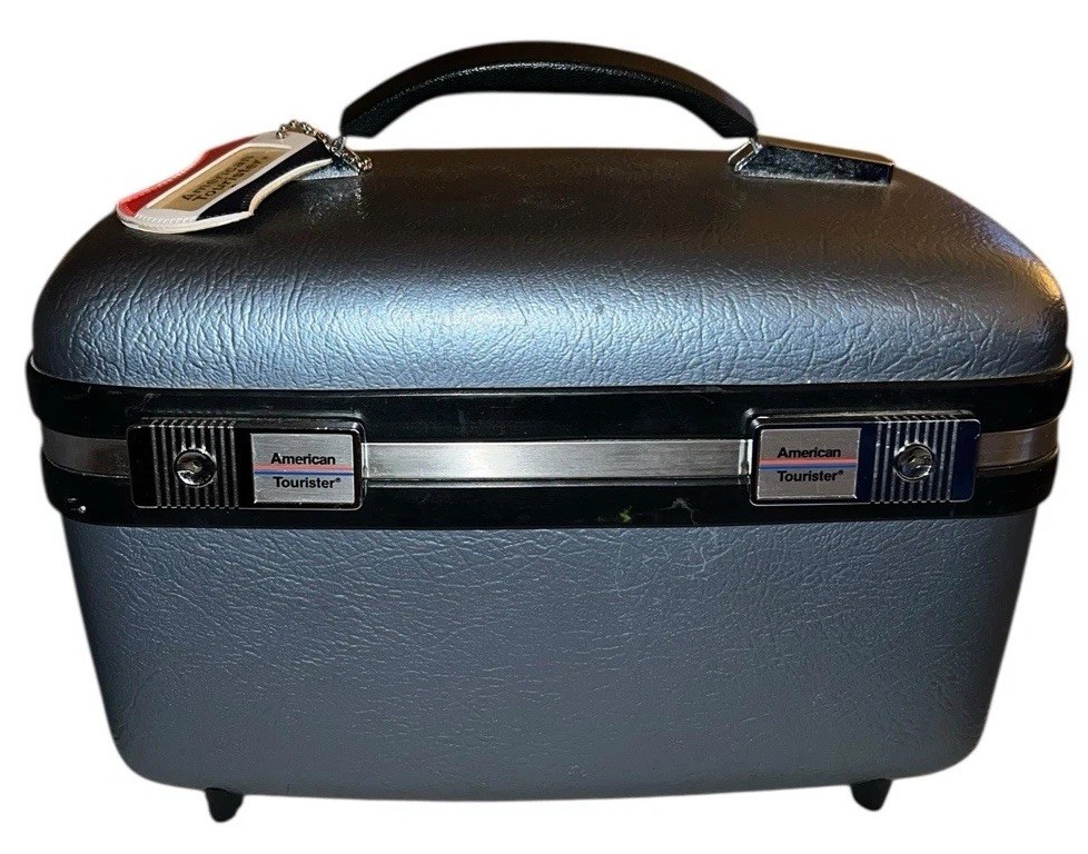 Vtg American Tourister Blue Makeup Train overnight Carry case with Tray & Mirror