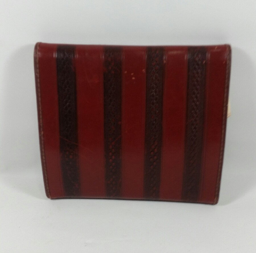 Vintage Womans Beautyware / Cosmetics Travel Kit w/ Hand Tooled Leather Case