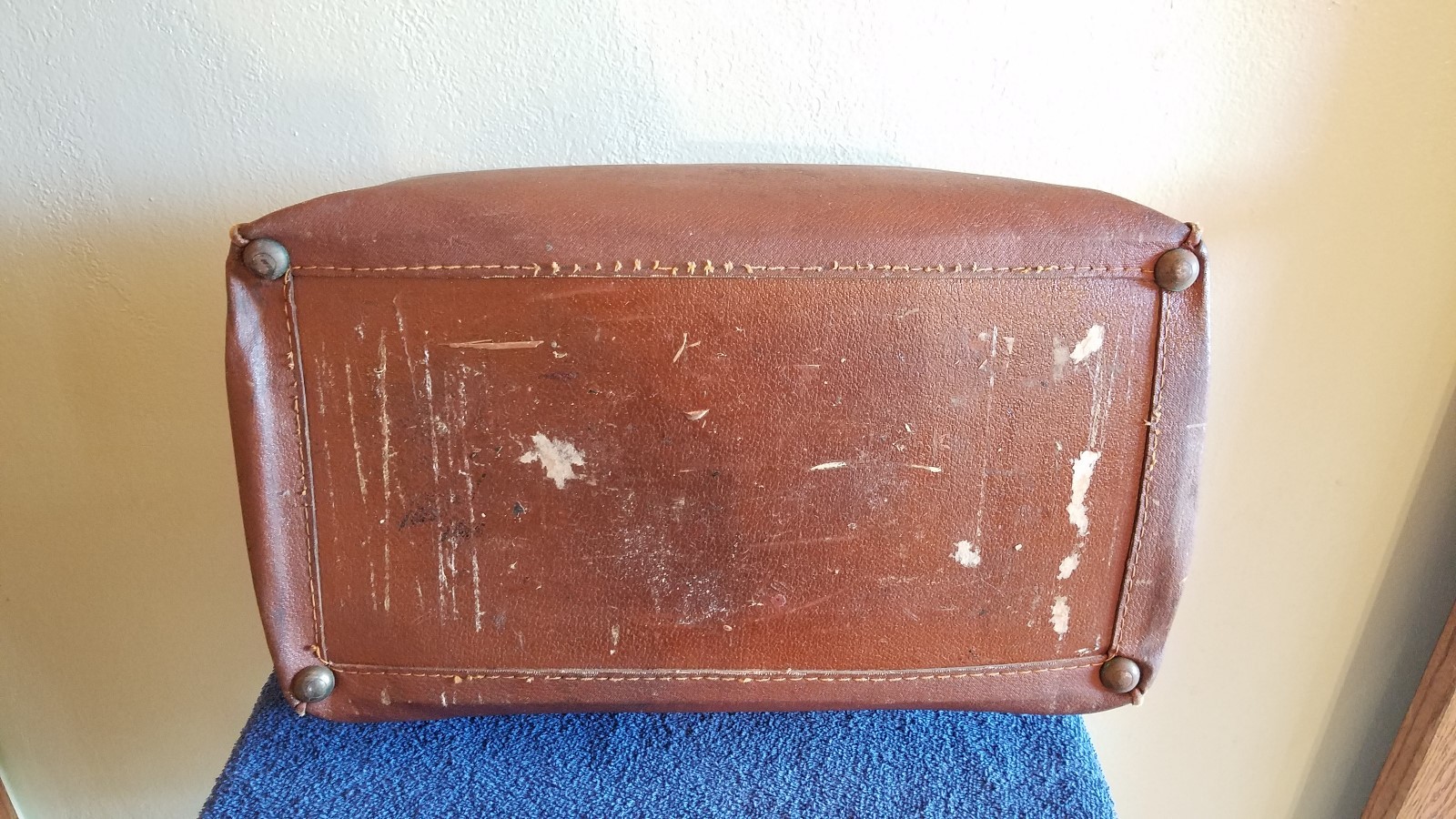 Brown Hardshell Doctors Bag BAD Zipper ROUGH POOR READ Vintage Antique Hard Prop